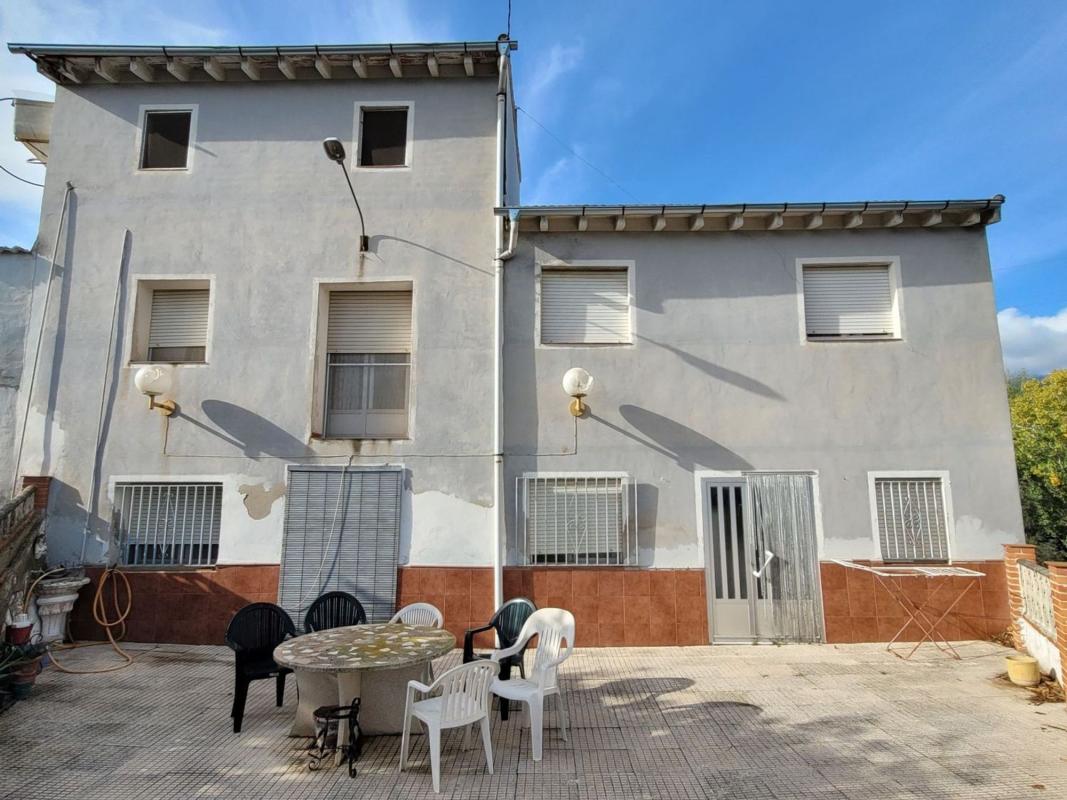 Properties for sale and rent in Spain photo 3