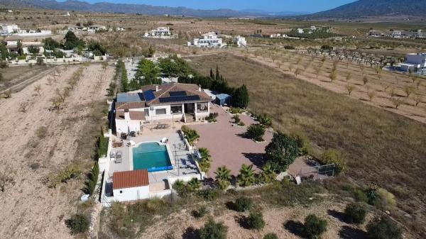 Casa o chalet independiente en Pinoso thumbnail 3