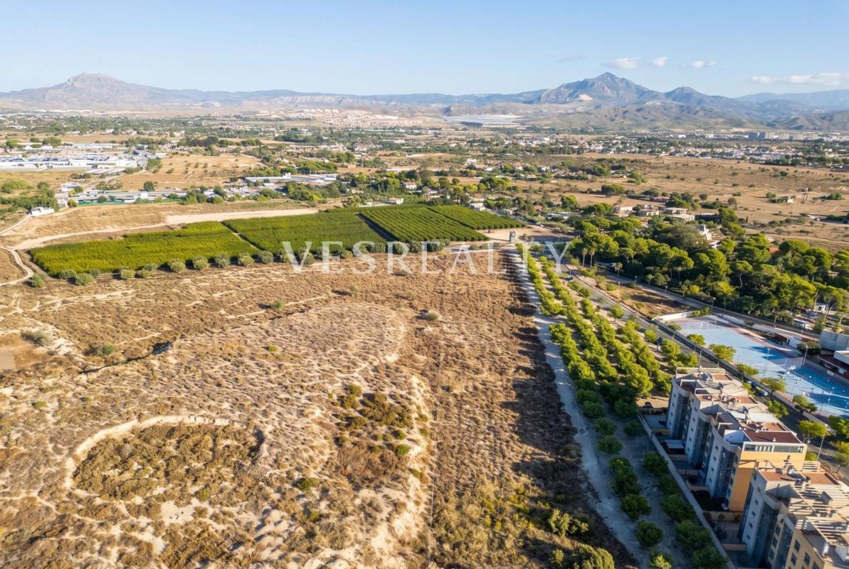 Działka na sprzedaż w El Campello, Alicante photo 4