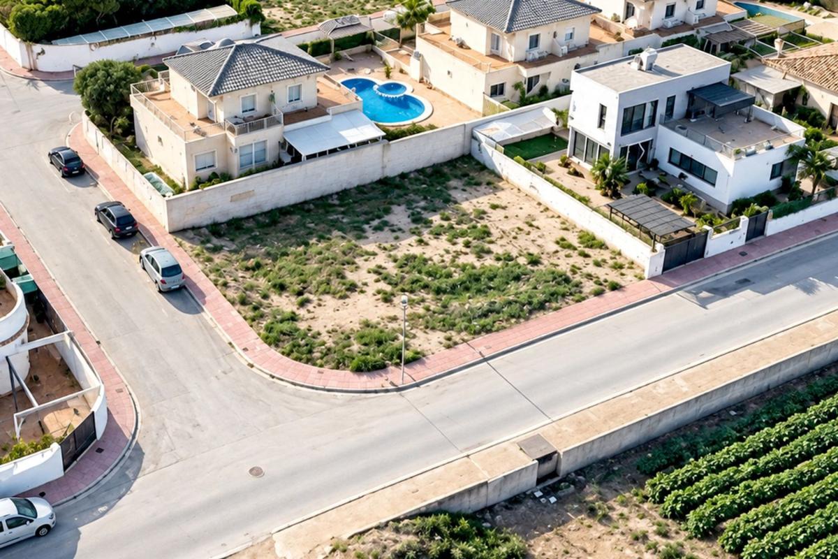 Land for sale in Daya Nueva, Alicante photo 1