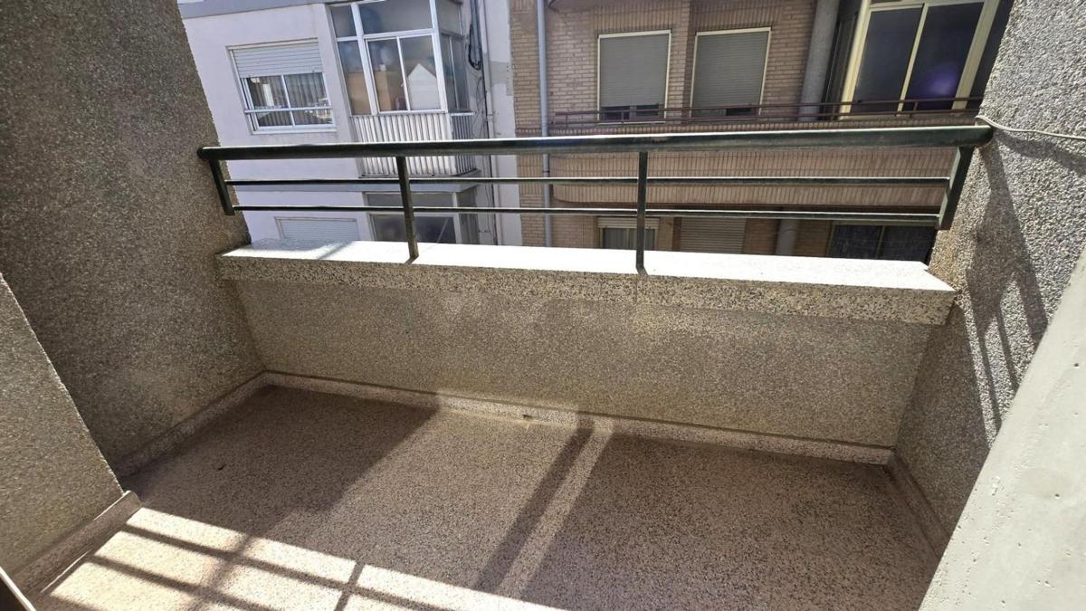Sale of apartment in Piso en Plaza de Toros - Avenida Chapí - Trinquete, Elda, Elda
 photo 4