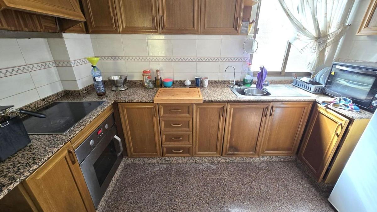 Sale of apartment in Piso en Plaza de Toros - Avenida Chapí - Trinquete, Elda, Elda
 photo 5