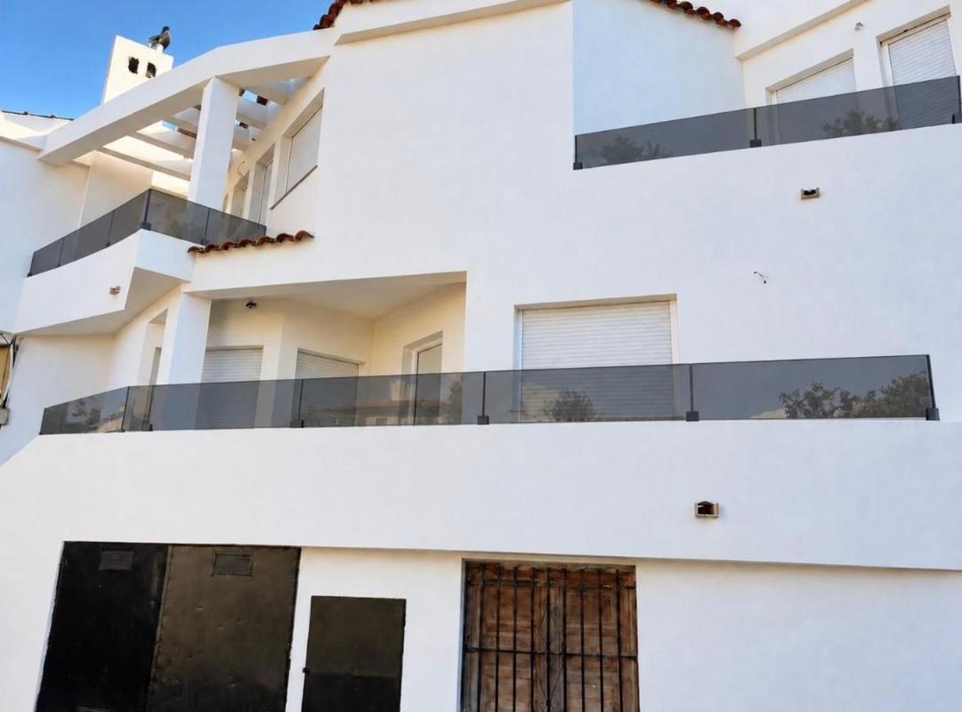 Propiedades en venta y alquiler en España photo 2