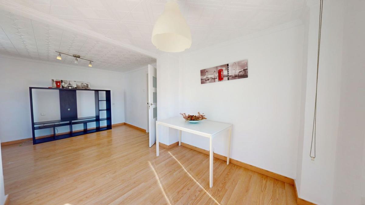 Sale of apartment in Piso en Donoso Cortes, Plaza Castelar - Mercado Central, Elda, Elda
 photo 5