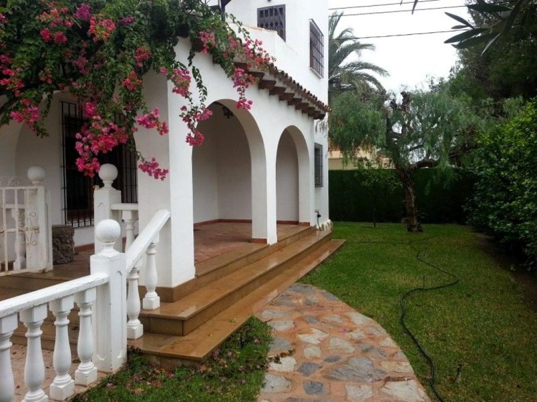 Propiedades en venta y alquiler en España photo 2