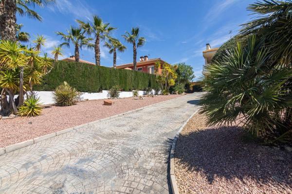 Casa o chalet independiente en Avenida del Mediterráneo, Monforte del Cid photo 2