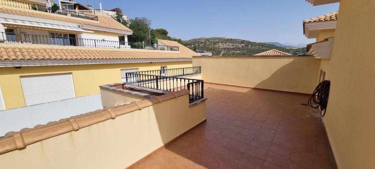 Properties for sale and rent in Spain photo 4
