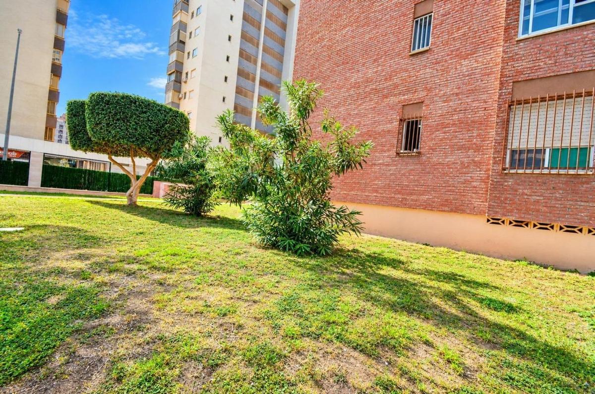 Venta de piso en Piso en Pueblo Levante, Benidorm, Benidorm
photo 2