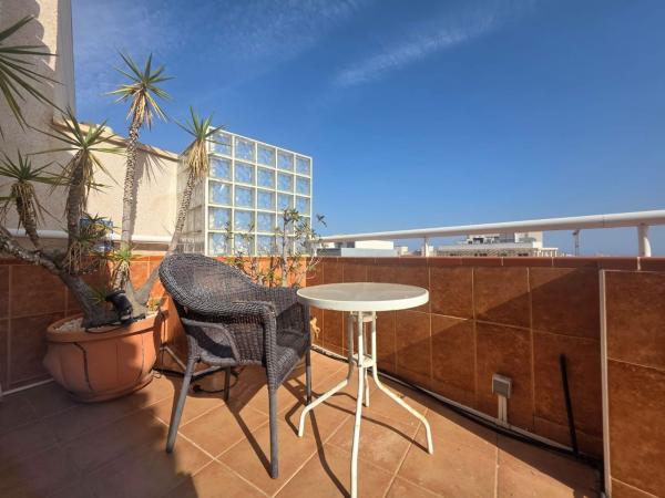 Venta de piso en Piso en Calle la Loma, Antonio Machado, Torrevieja, Torrevieja
 photo 2