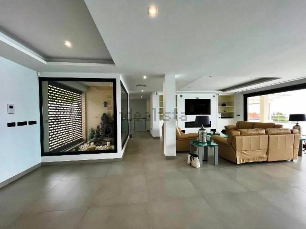 Properties for sale and rent in Spain photo 4