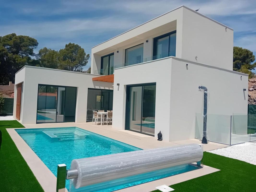 Properties for sale and rent in Spain photo 3