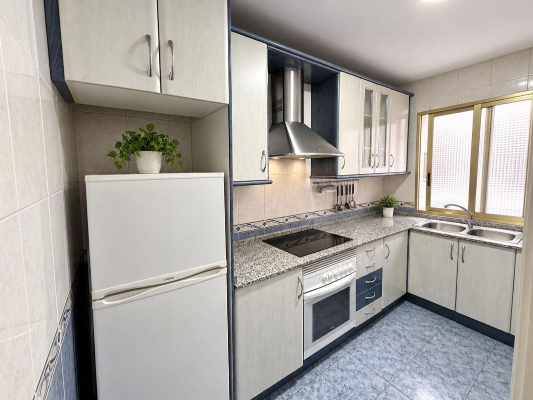 Продажа квартиры на Piso en Centro Urbano, Benidorm, Бенидорм
 photo 5