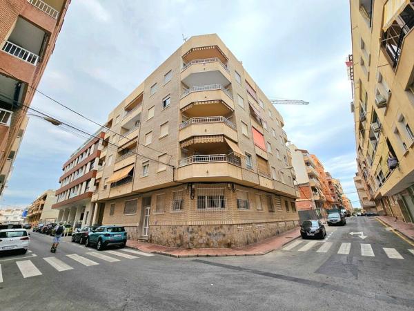 Venta de piso en Piso en Playa de los Locos, Torrevieja, Torrevieja
thumbnail 2