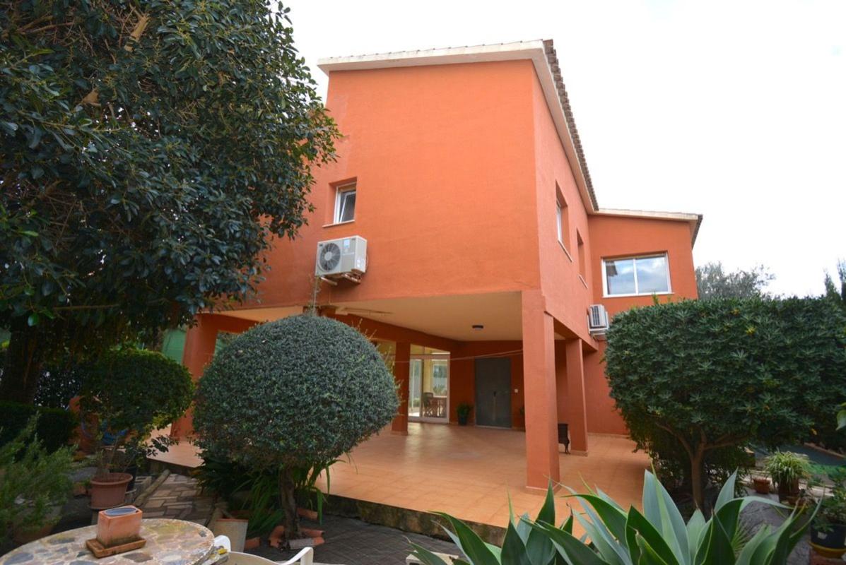 Properties for sale and rent in Spain photo 4