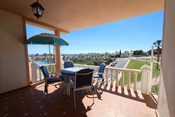 Casa o chalet independiente en Los Balcones - Los Altos del Edén, Torrevieja thumbnail 2
