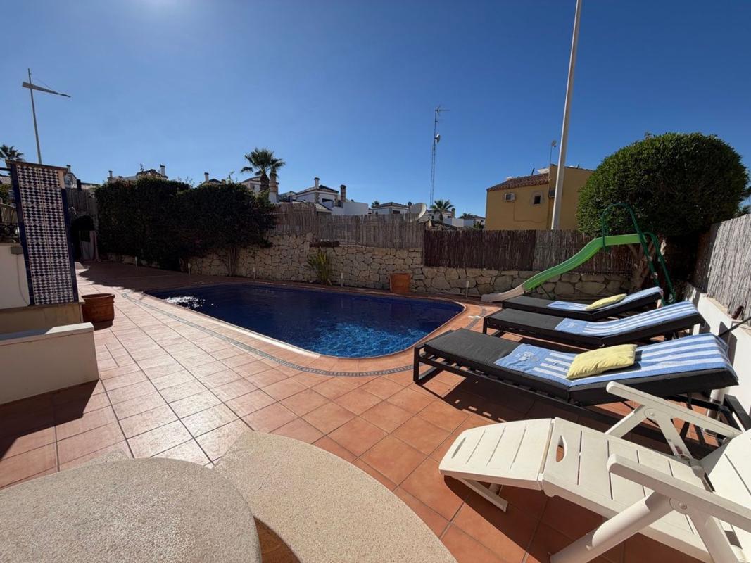 Properties for sale and rent in Spain photo 2