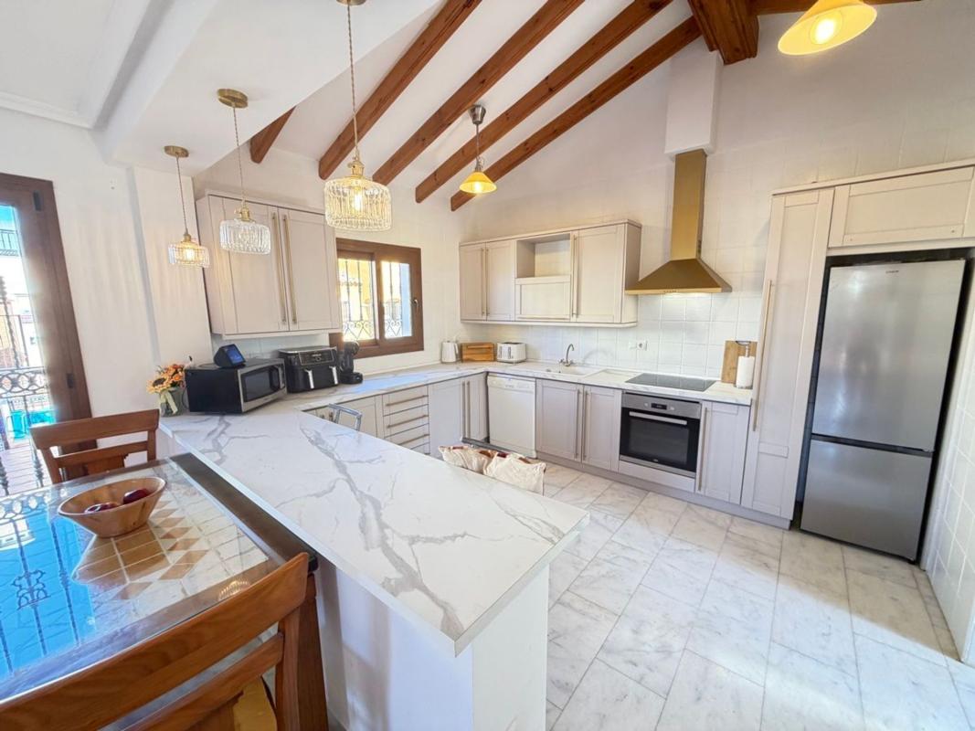 Properties for sale and rent in Spain photo 5