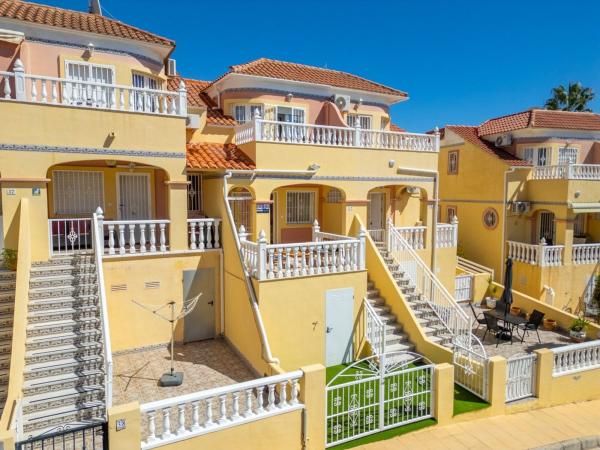 Chalet adosado en Las Filipinas, Orihuela photo 1