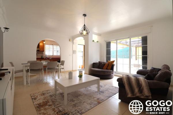 Chalet independiente en venta en Casa o chalet en Calle la Herrada, Los Montesinos, Los Montesinos
 photo 3