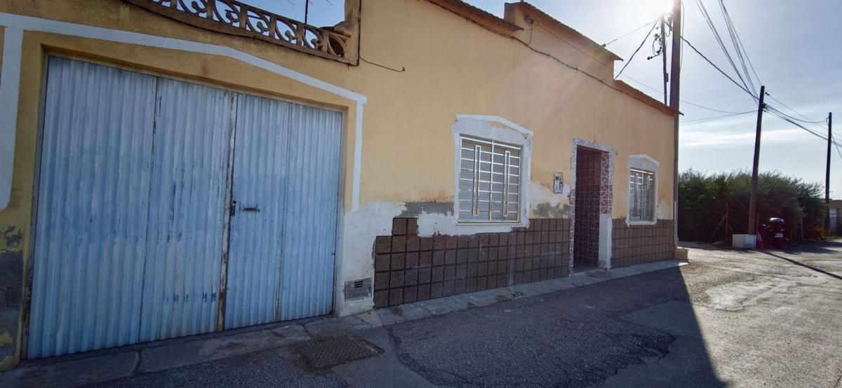 Properties for sale and rent in Spain photo 2