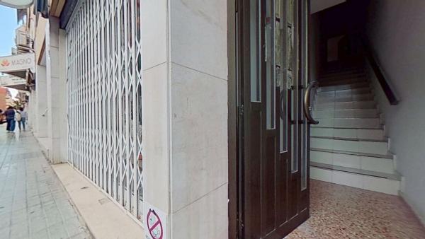Local en Calle del Regidor Lorenzo Llaneras, San Blas, Alicante / Alacant thumbnail 2