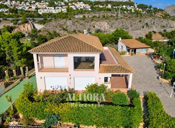 Independent chalet for sale in Casa o chalet en Zona de Mascarat, Altea, Altea
 photo 2