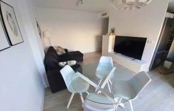 Продажа квартиры на Piso en Avenida de Benidorm, Centro, San Juan de Alicante, Сан-Хуан-де-Аликанте
thumbnail 3