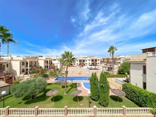 Penthouse for sale at Ático en Calle Cecilio Gallego Alaminos, Parque Acuático - Sector 25, Torrevieja, Torrevieja photo 1
