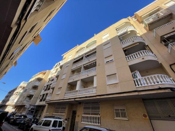 Sprzedaż mieszkania w Piso en Playa de los Locos, Torrevieja, Torrevieja
thumbnail 2