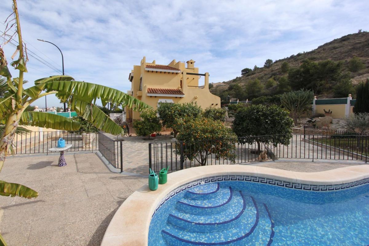 Properties for sale and rent in Spain photo 4