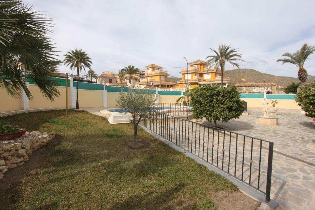 Properties for sale and rent in Spain photo 5