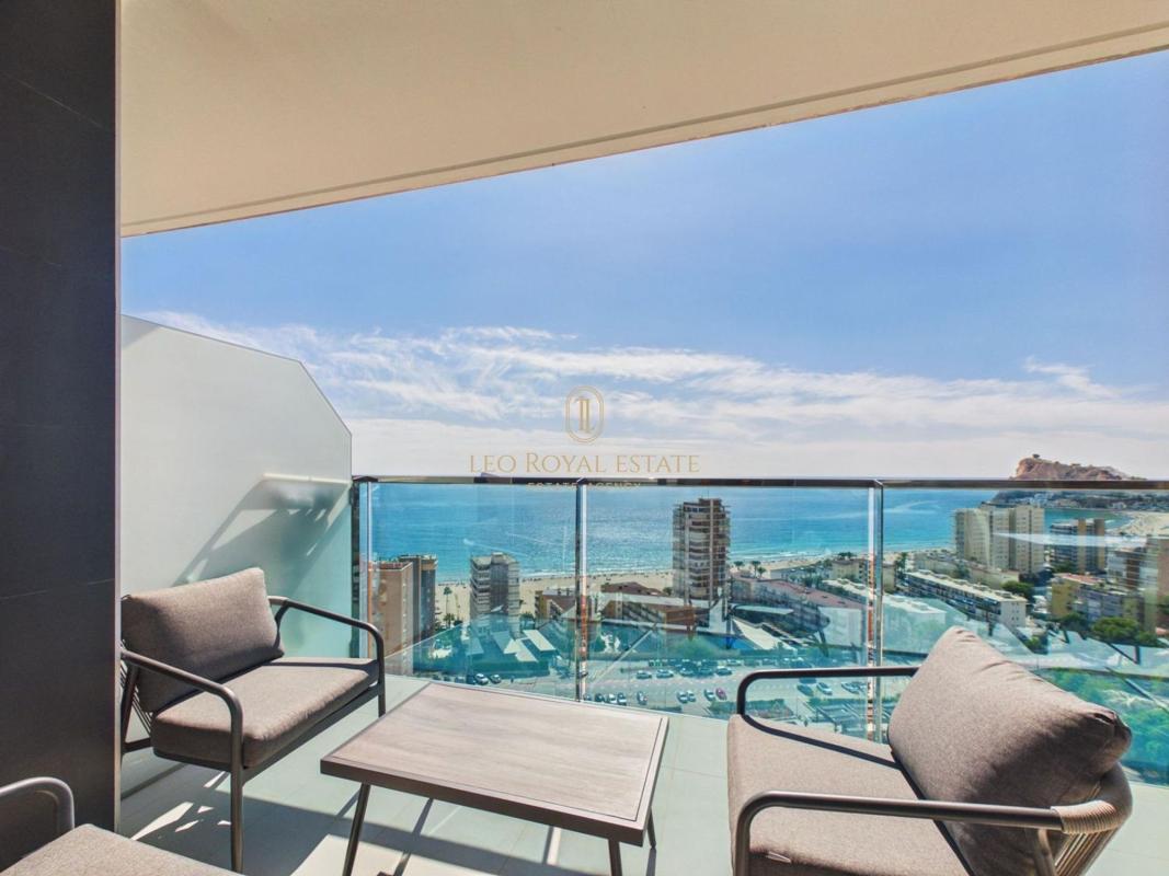 Venta de piso en Piso en Avenida de la Vila Joiosa, 12, Playa de Poniente, Benidorm, Benidorm
 photo 2
