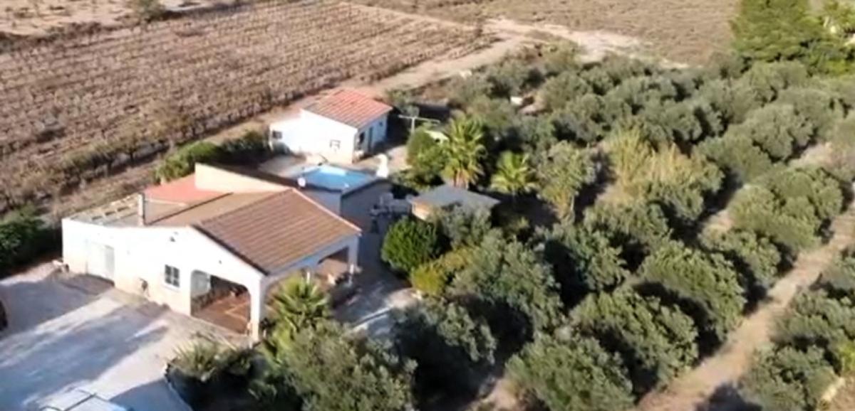 Sprzedaż niezależnego domku jednorodzinnego w Casa o chalet en Calle Maestro Serrano, Salinas, Salinas photo 1