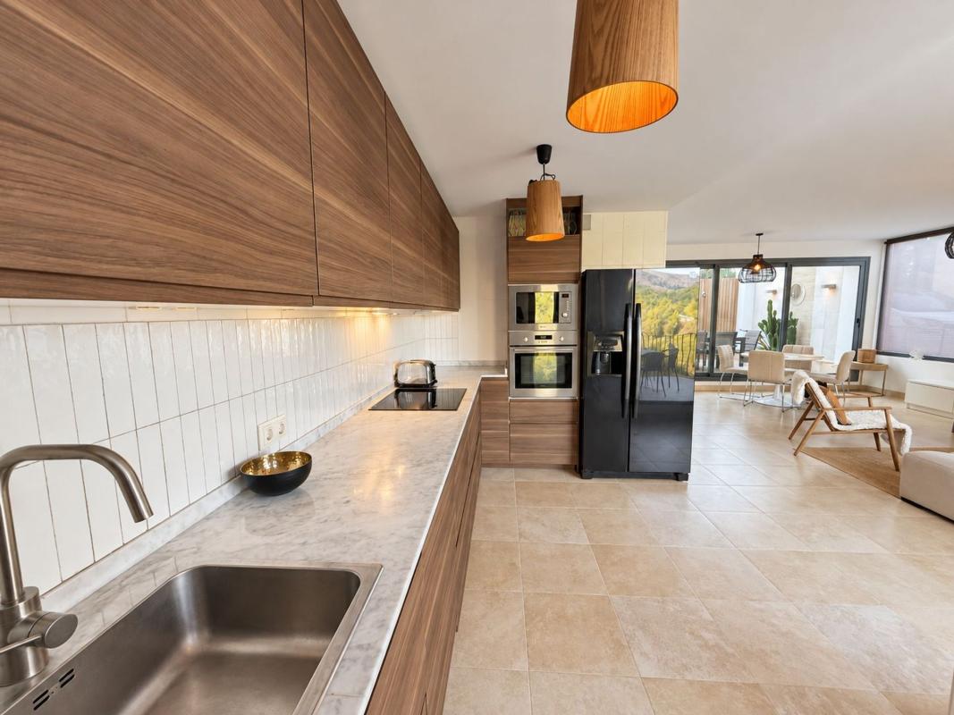 Properties for sale and rent in Spain photo 5
