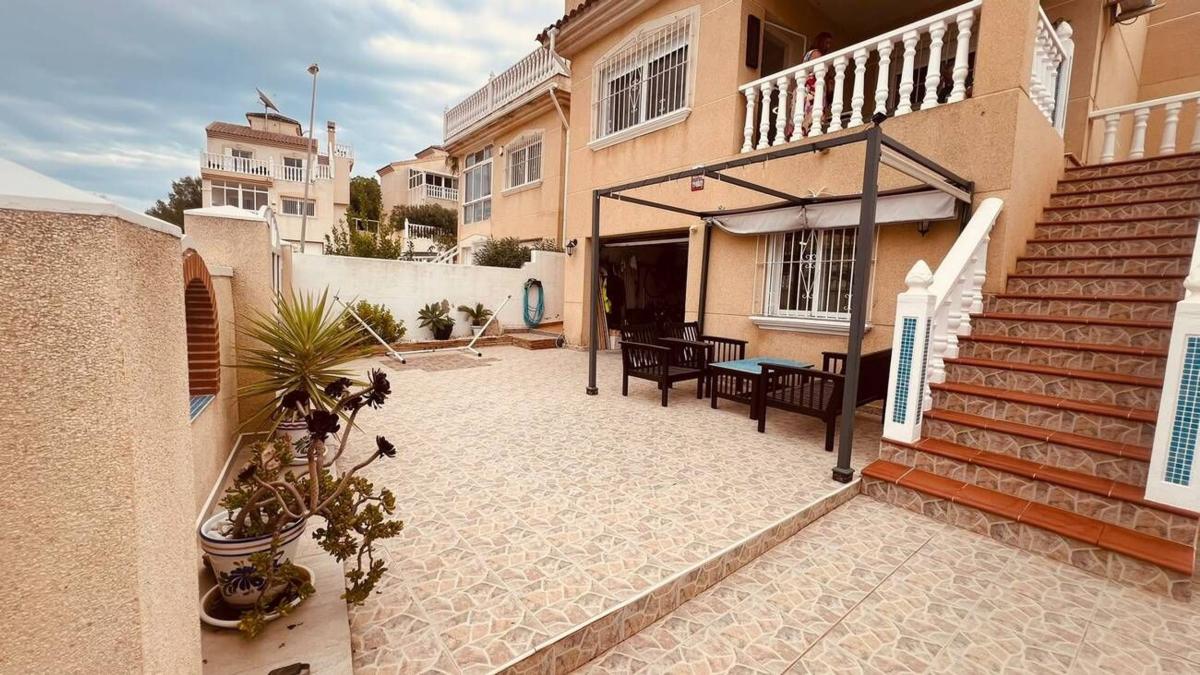 Продажа отдельного шале в  Casa o chalet en Calle Chile, 27, Las Filipinas, Orihuela, Ориуэла photo 3