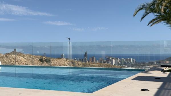 🏡✨ VILLA DE LUJO EN FINESTRAT – CALIDAD, CONFORT Y VISTAS DESPEJADAS ✨ photo 2