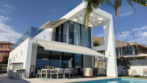 🏡✨ VILLA DE LUJO EN FINESTRAT – CALIDAD, CONFORT Y VISTAS DESPEJADAS ✨ photo 4