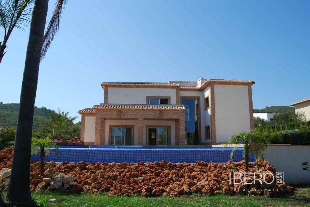 Propiedades en venta y alquiler en España photo 2