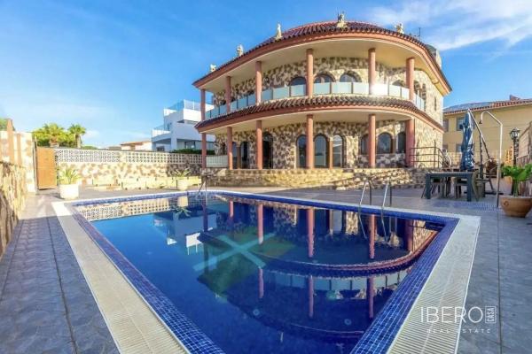 Casa o chalet independiente en N-332, La Zenia, Orihuela photo 1