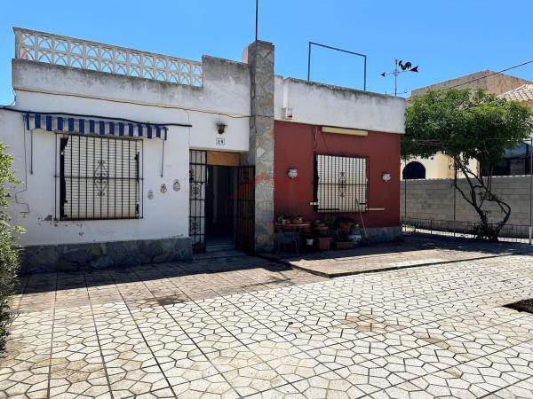 Casa o chalet independiente en Calle Palangre, El Altet - Balsares, Elche / Elx photo 4