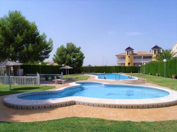 Casa o chalet independiente en Calle Tomás Bretón, Villamartín, Orihuela thumbnail 2