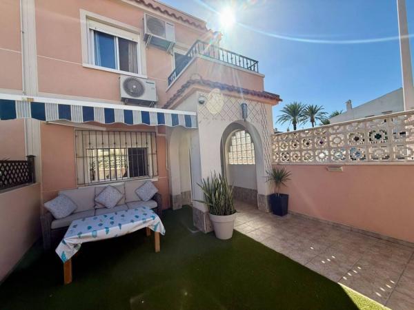 Chalet independiente en venta en Casa o chalet en Calle Canarias, Monte y Mar, Gran Alacant, Gran Alacant
 photo 4