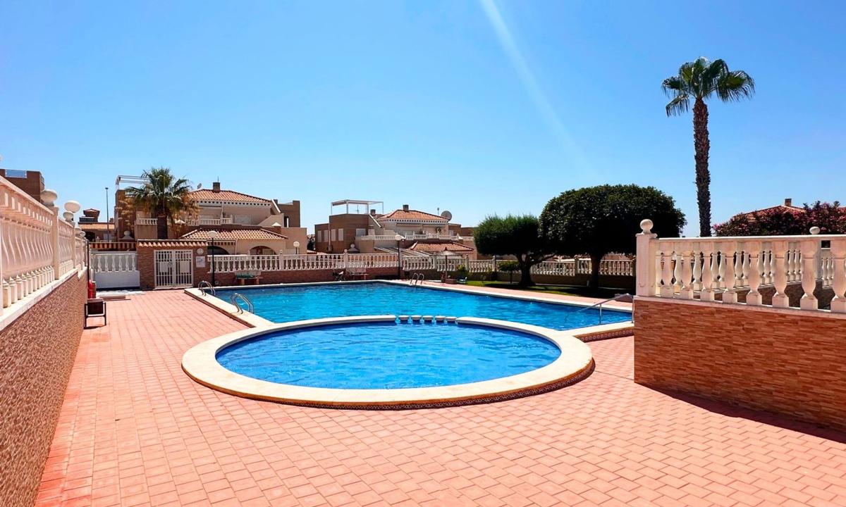 Venta de chalet independiente en Casa o chalet en Nueva Torrevieja, Torrevieja, Torrevieja
 photo 3