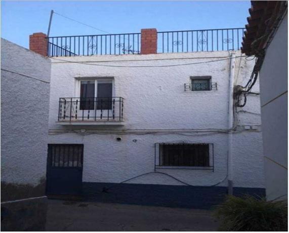 Chalet adosado en Fiñana thumbnail 3
