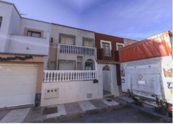 Chalet adosado en Calle Menéndez y Pelayo, Carretera Mojonera - Cortijos de Marín, Roquetas de Mar photo 2