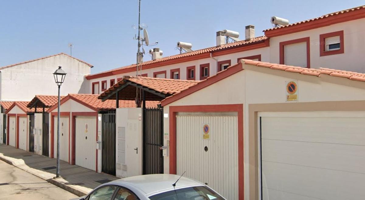 Properties for sale and rent in Spain photo 1
