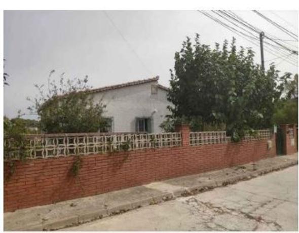 Chalet independiente en venta en Casa o chalet en Canyelles, Canyelles
 photo