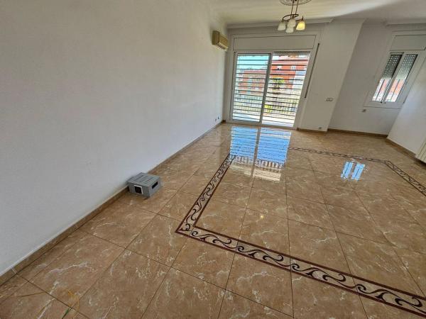 Venta de piso en Piso en Avenida de l'Eramprunyà s/n, Bobiles - Diagonal - Les Colomeres, Gavà, Gavà
 photo 4