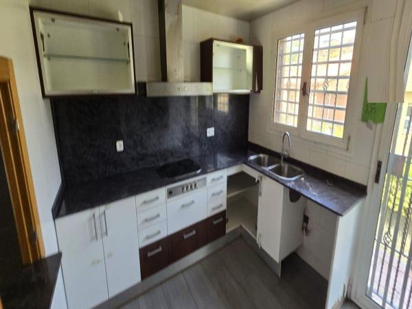 Chalet independiente en venta en Casa o chalet en Calle de Salvador Espriu, 18, Sant Vicenç Dels Horts, Sant Vicenç Dels Horts
 photo 4