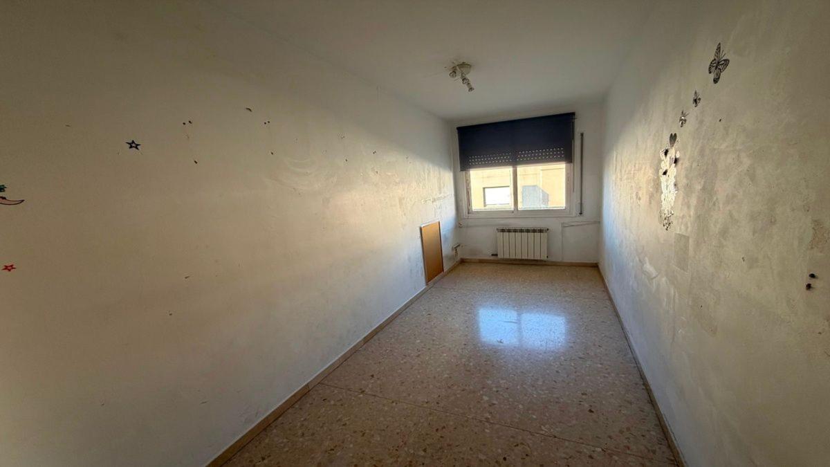 Venta de piso en Piso en Calle Modern, 23, Santa Eulàlia, Hospitalet de Llobregat, Hospitalet de Llobregat
photo 5